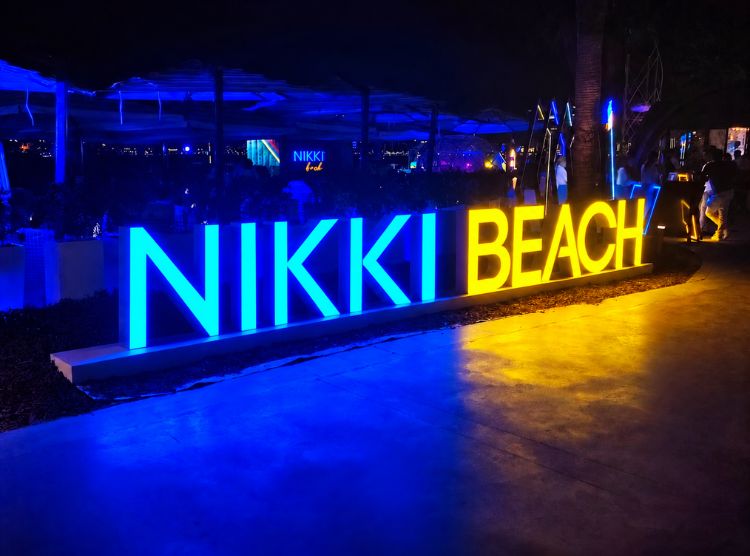 Self Standing Signage (Frontlit) in UAE